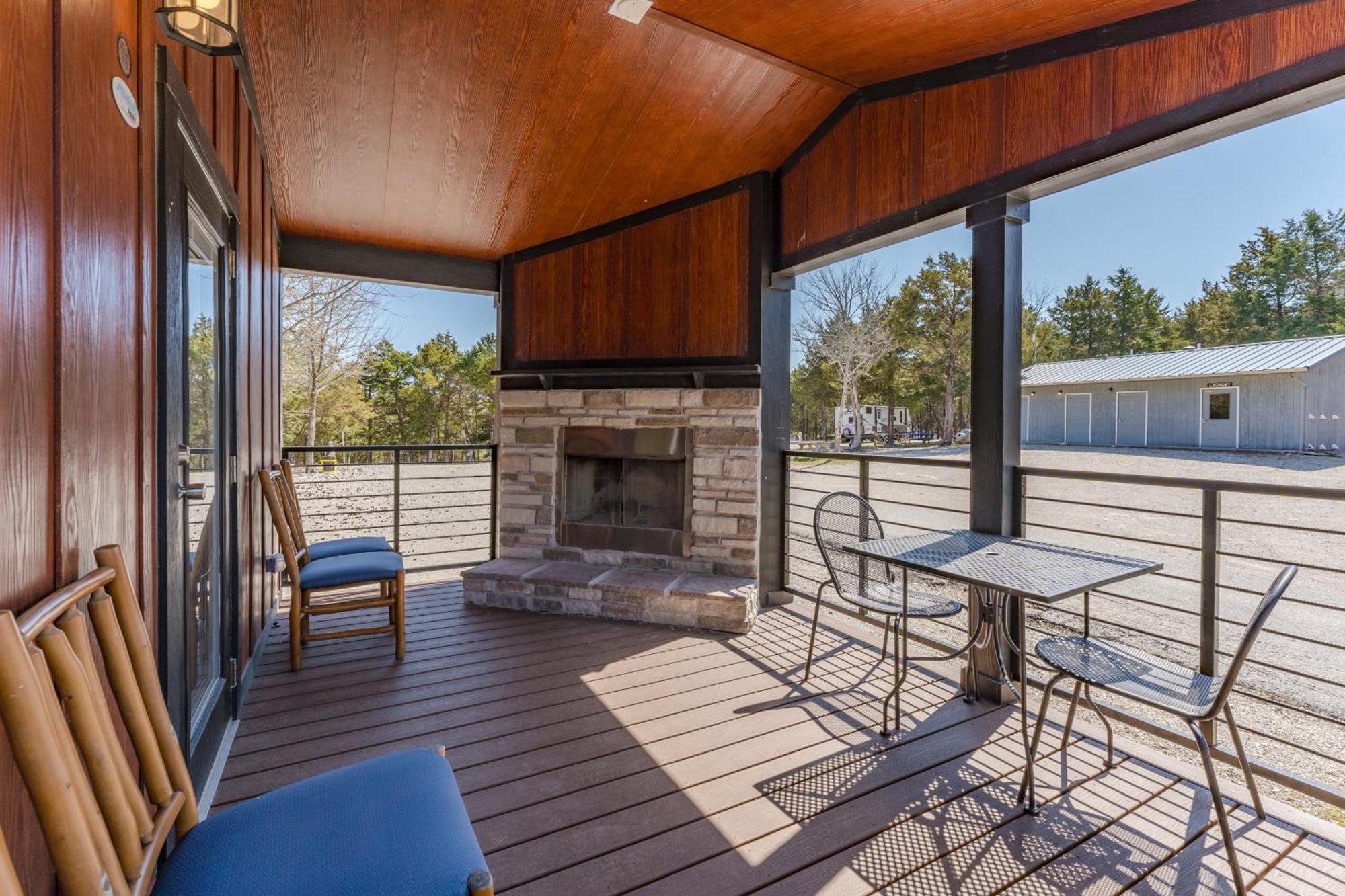 Indian Point Cabin 4 Near Sdc, Branson, Table Rock Lake Exterior foto
